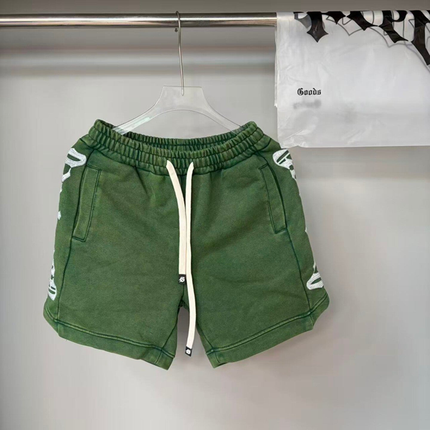 GODSPEED Vintage Side Embroidered Loose Cotton Shorts