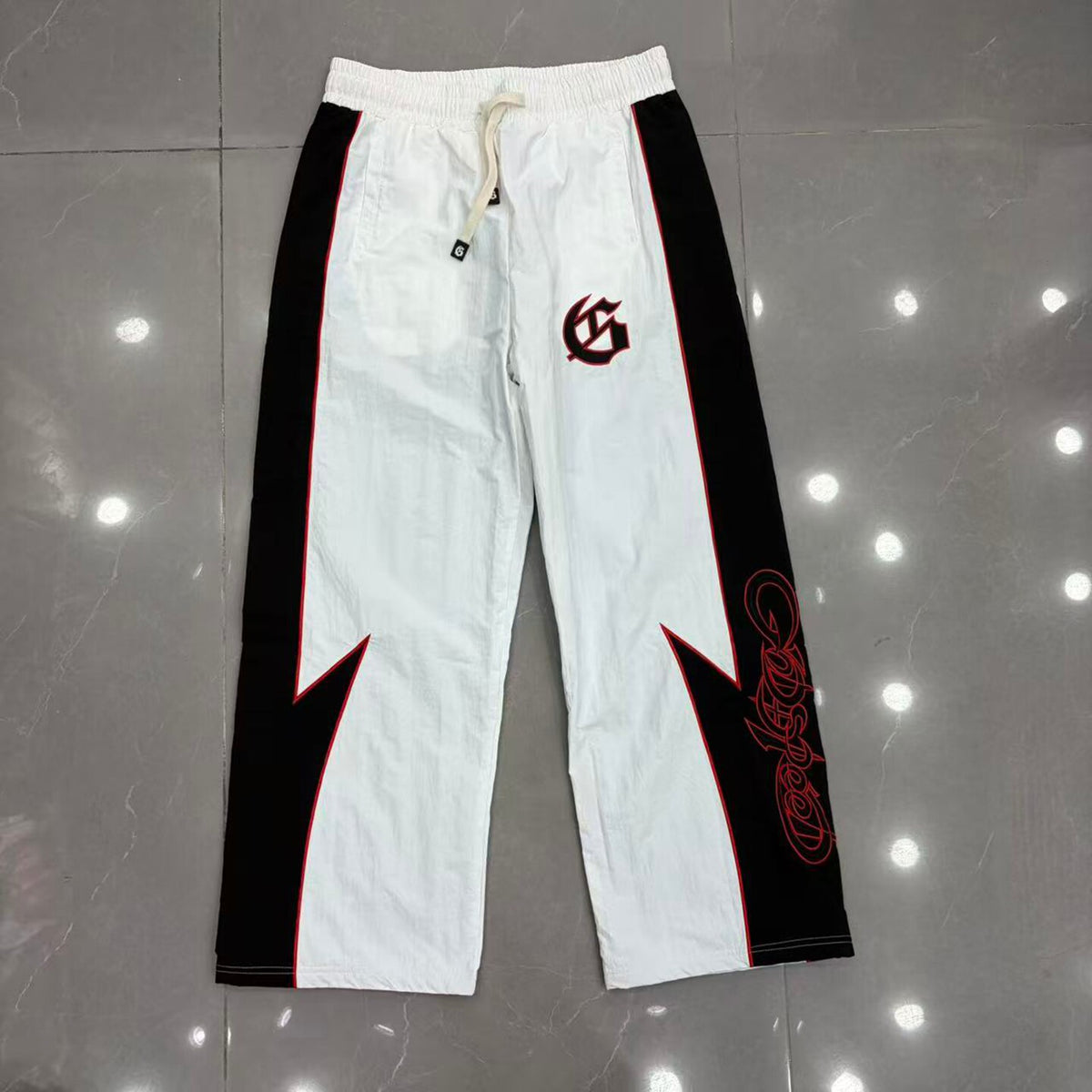 GODSPEED Vintage Contrast Splicing Graphic Straight Sweatpants
