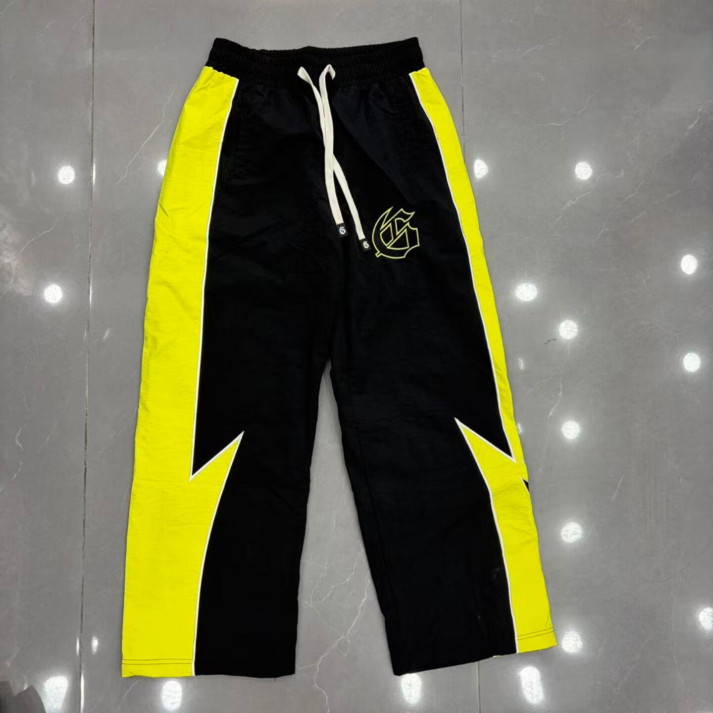 GODSPEED Vintage Contrast Splicing Graphic Straight Sweatpants